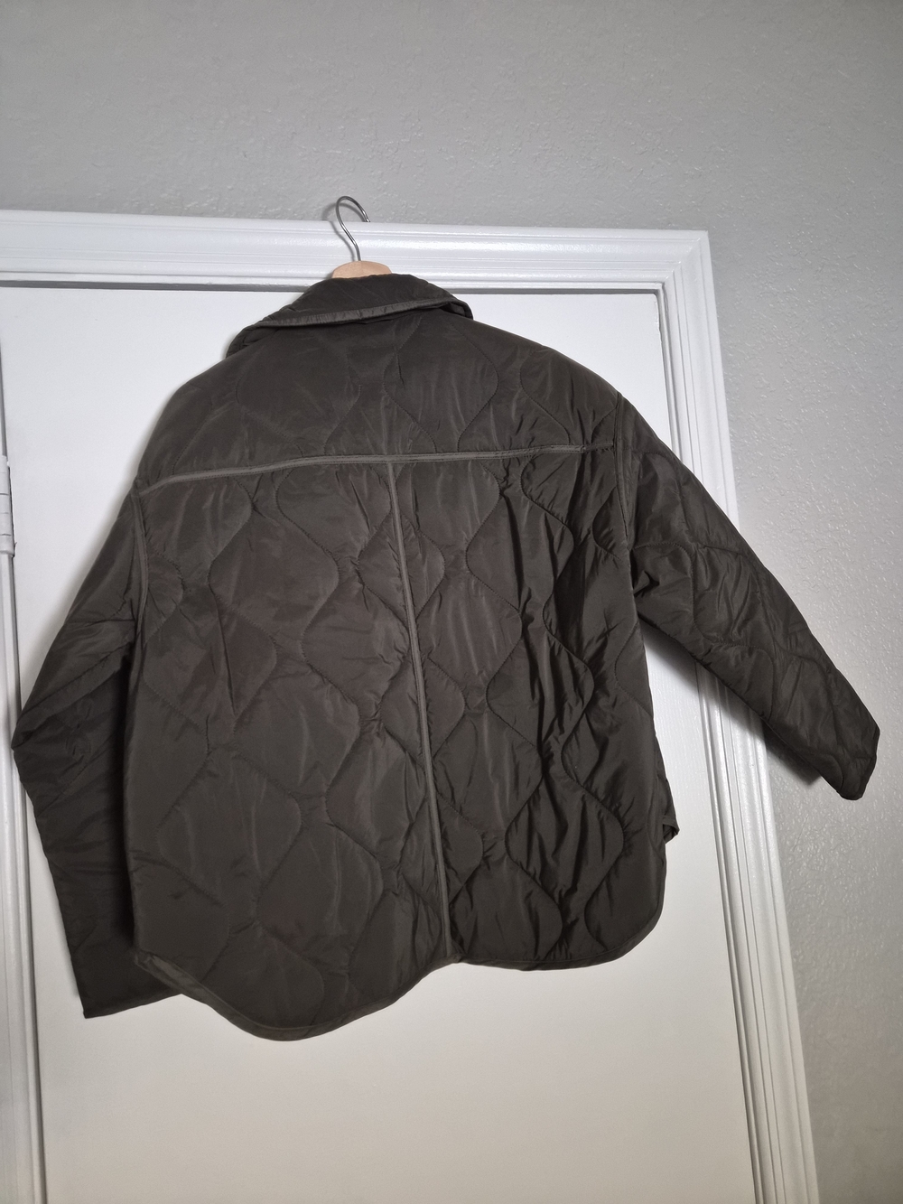Old Navy Olive Green Quilted Jacket - Picture 4 of 5